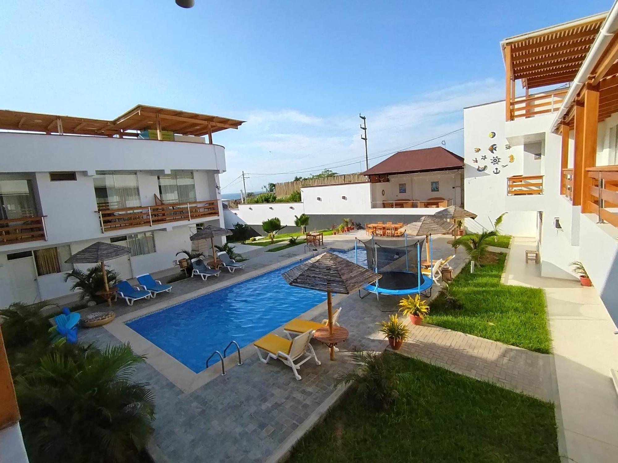 Prim Hotel Vichayito Exterior photo